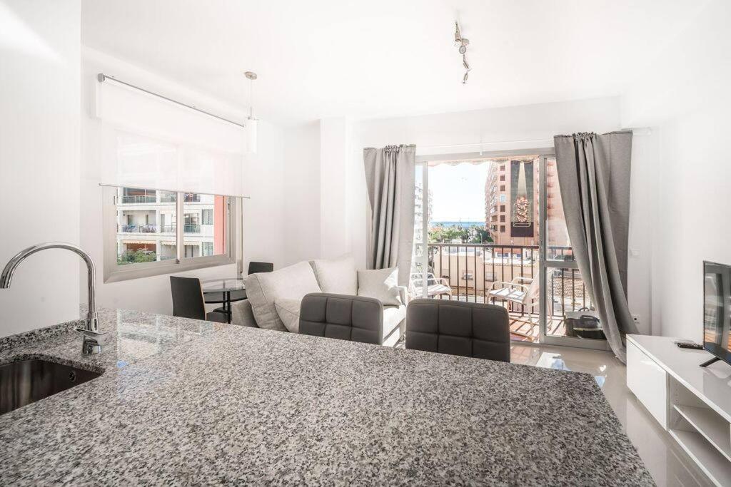 Stunning Fuengirola Gem With City And Sea Views Esterno foto